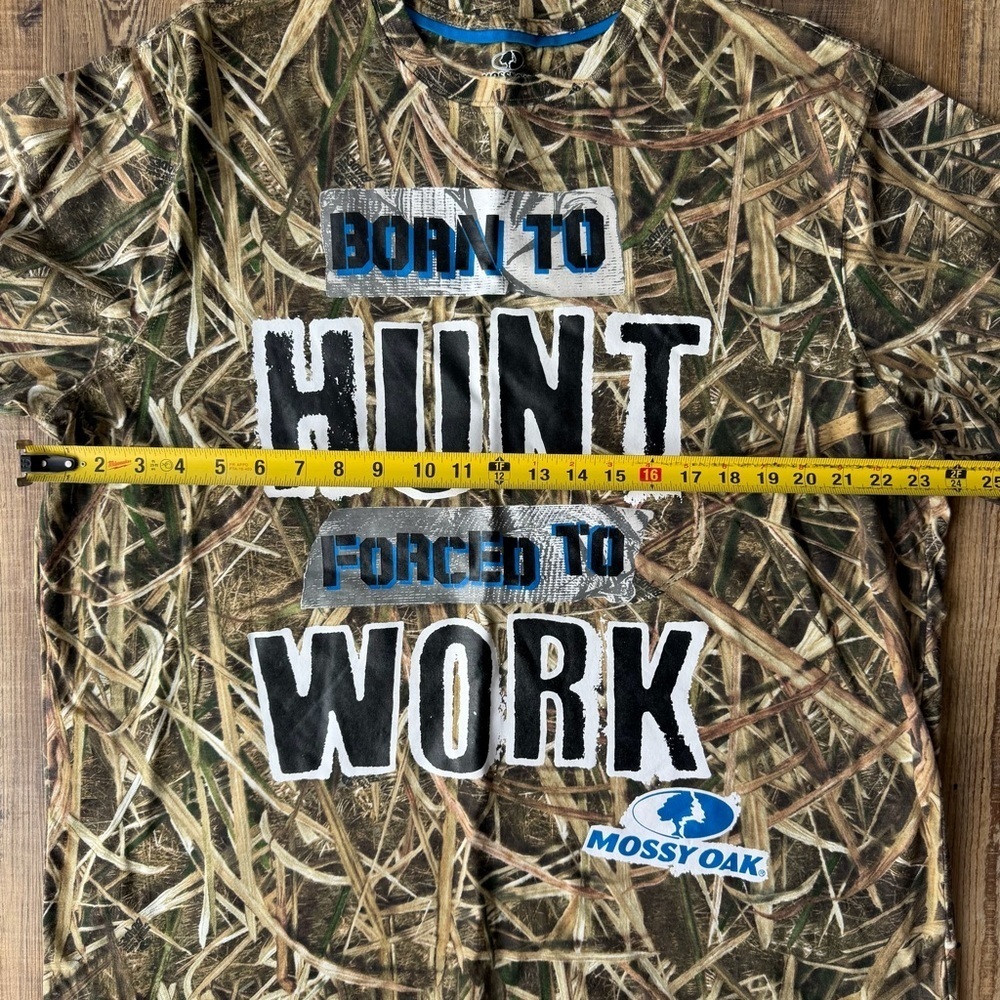 Mossy Oak Men's Camouflage “Born To Hunt” Graphic Tee Hunting Outdoors Size XL - Picture 3 of 6